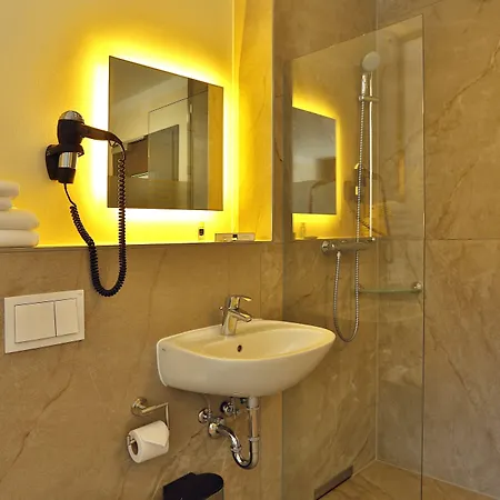 Am Kurpark 3* 奥斯特西巴德钦诺维茨